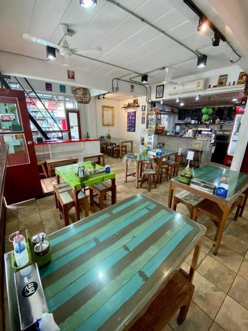 Ratanawong Place 807 Bangkok Bagian luar foto
