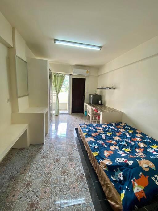 Ratanawong Place 807 Bangkok Bagian luar foto