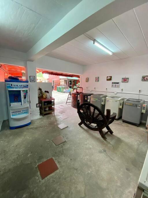 Ratanawong Place 807 Bangkok Bagian luar foto
