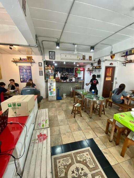 Ratanawong Place 807 Bangkok Bagian luar foto